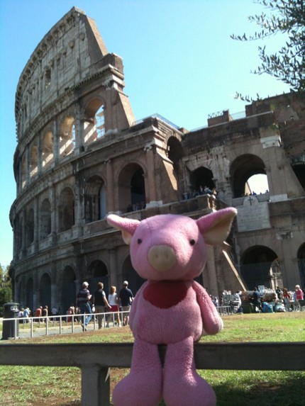 Europe Honeymoon - Colosseo in Rome, Italy